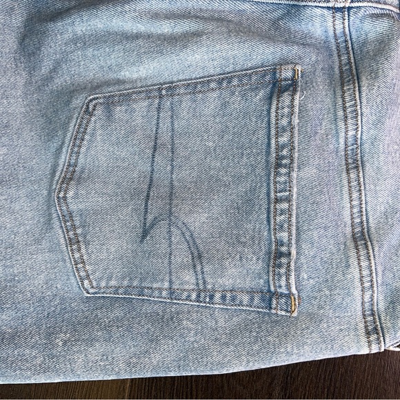 American Eagle Strigid Jeans – Size 16 Short – Light Wash - Picture 3 of 9